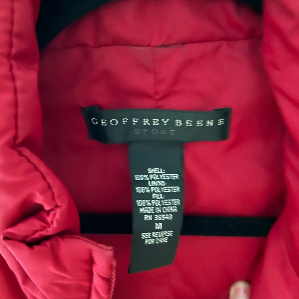 Red Puffer Vest 🎈 - Picture 2 of 2